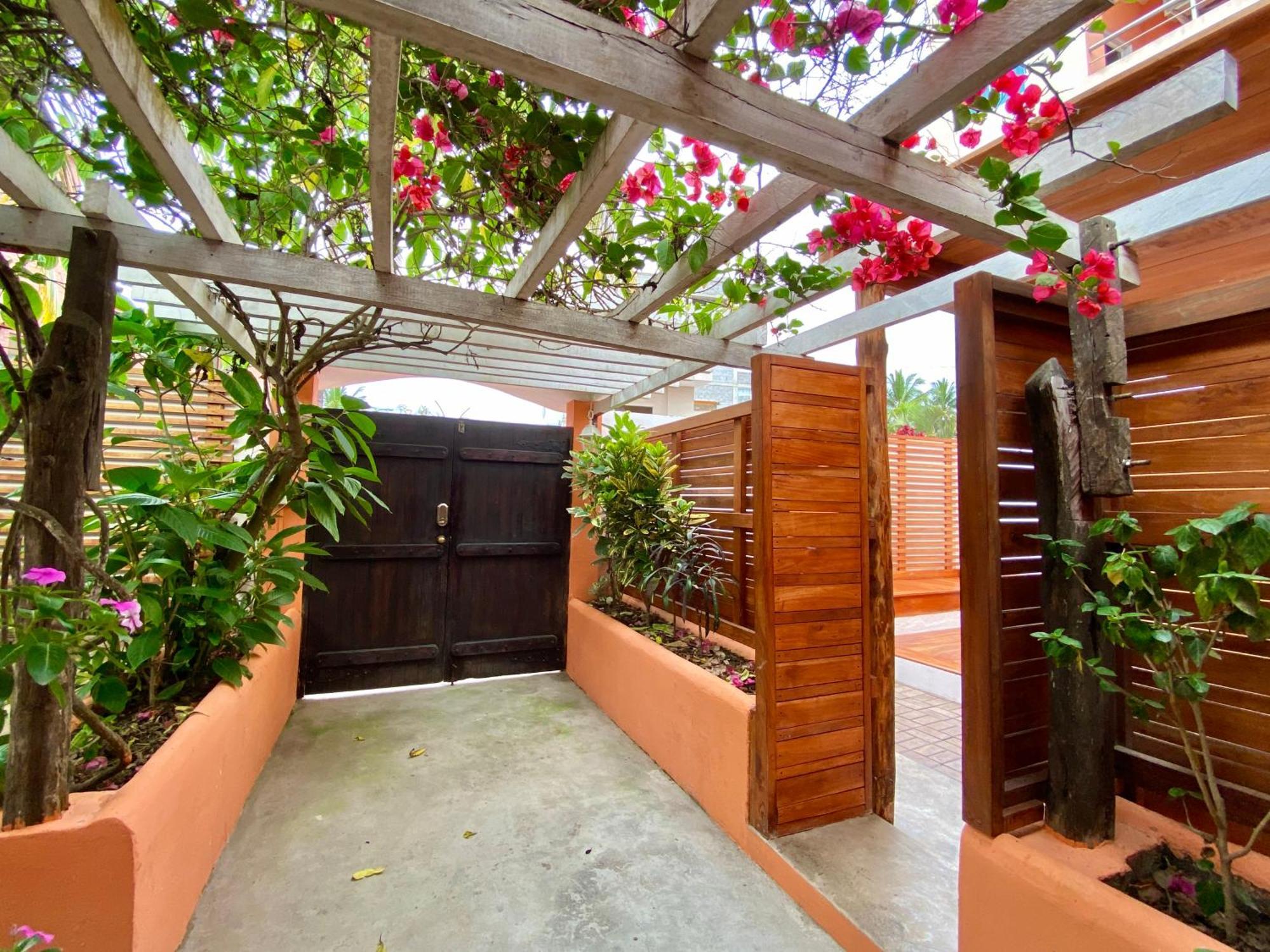 Torre Mar Galapagos Boutique Suites Puerto Ayora  Dış mekan fotoğraf